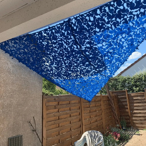 Blauw driehoekig camouflagenet